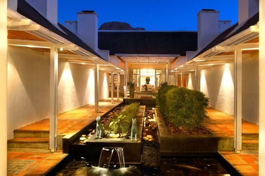 Holden Manz Country House