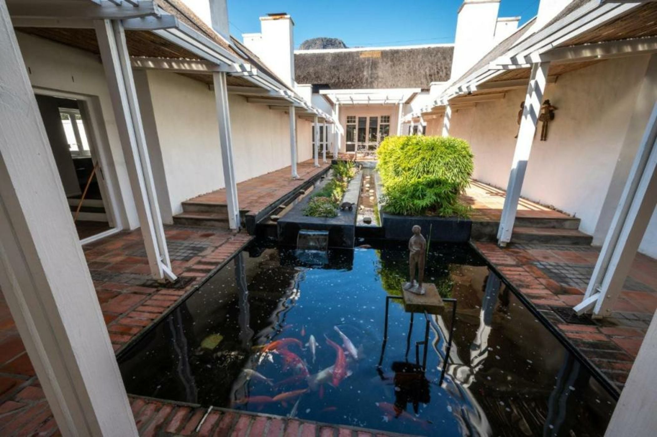 Holden Manz Country House