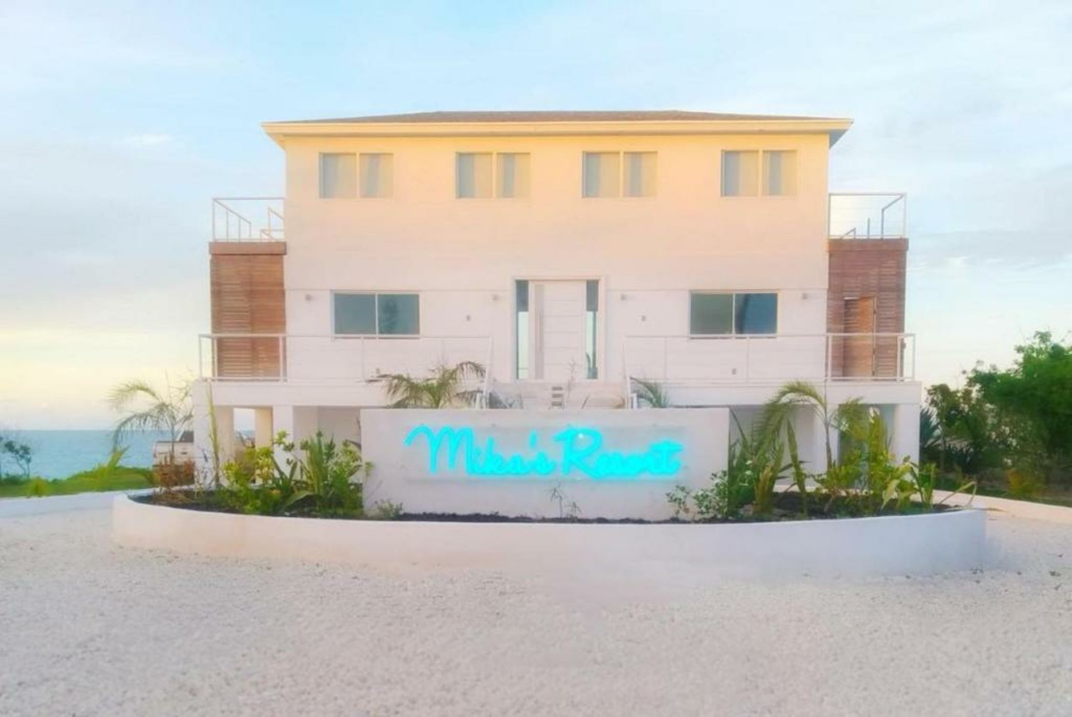 Mika's Resort