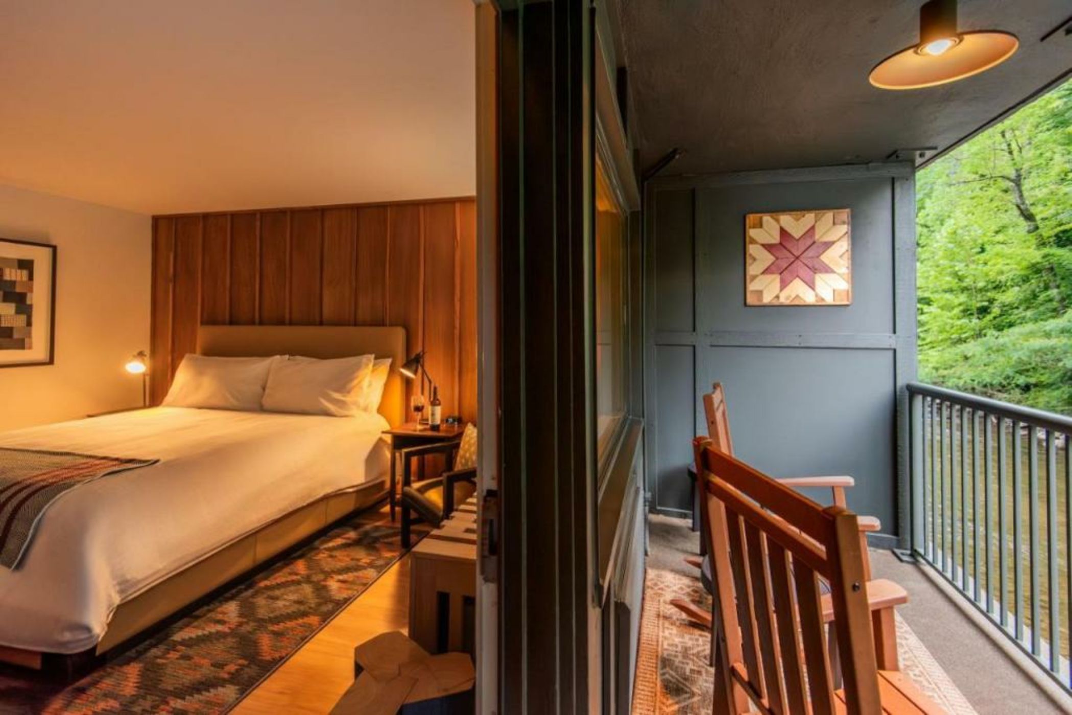 Historic Rocky Waters Inn, A Small Luxury Hotel