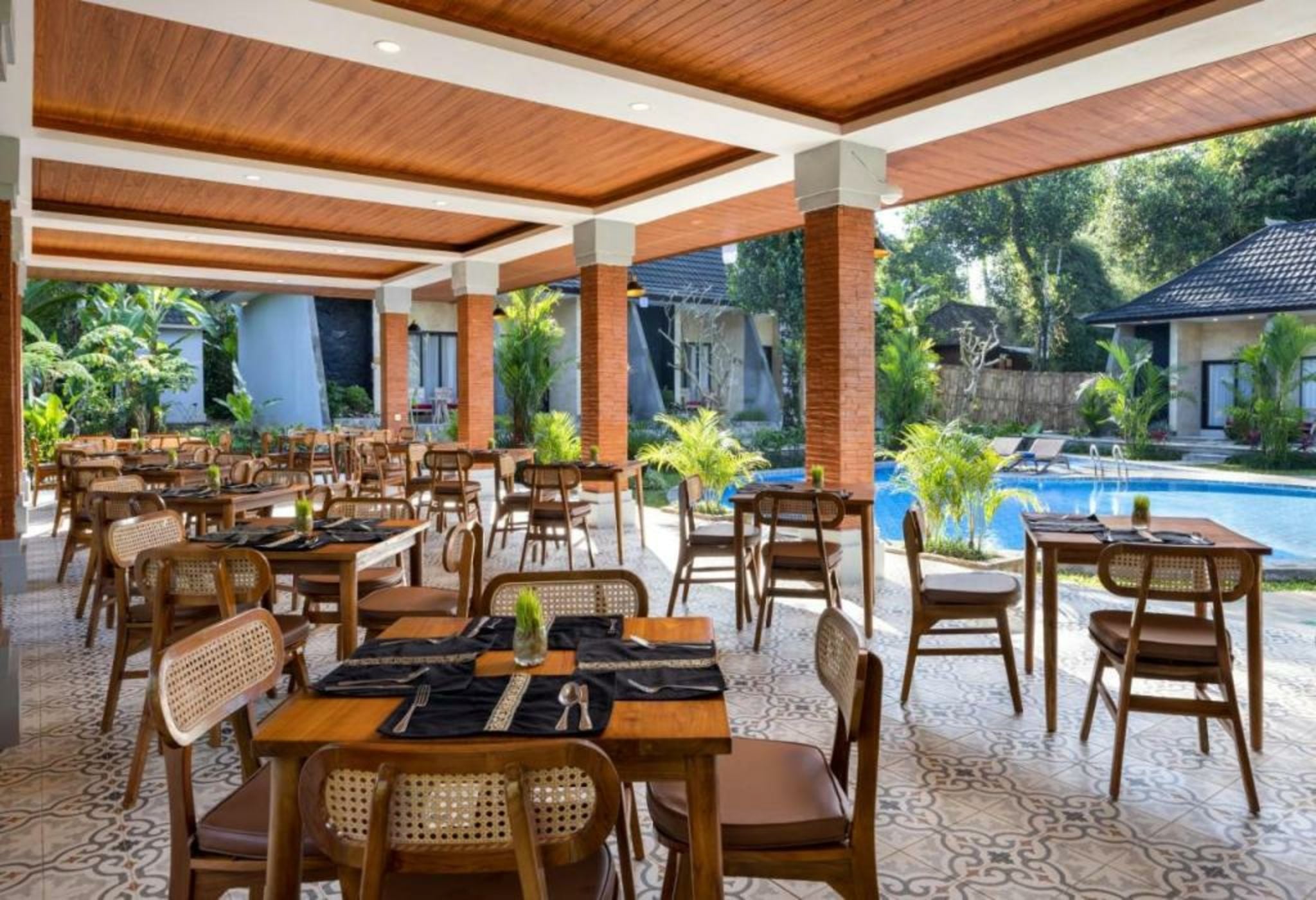 Senetan Villas and Spa Resort