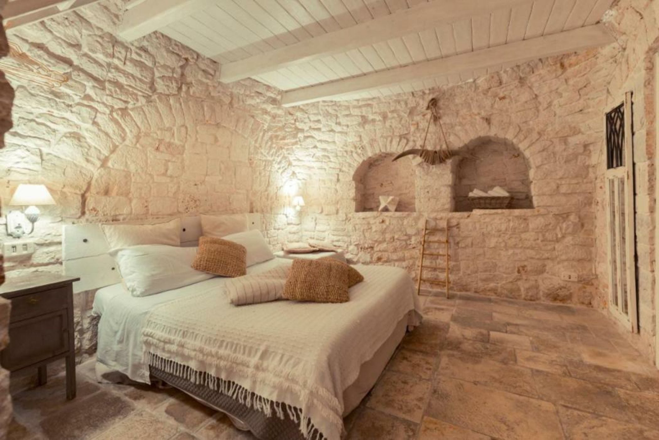 La Corte Dell'Astore - Trulli Diffusi nel centro storico di Alberobello