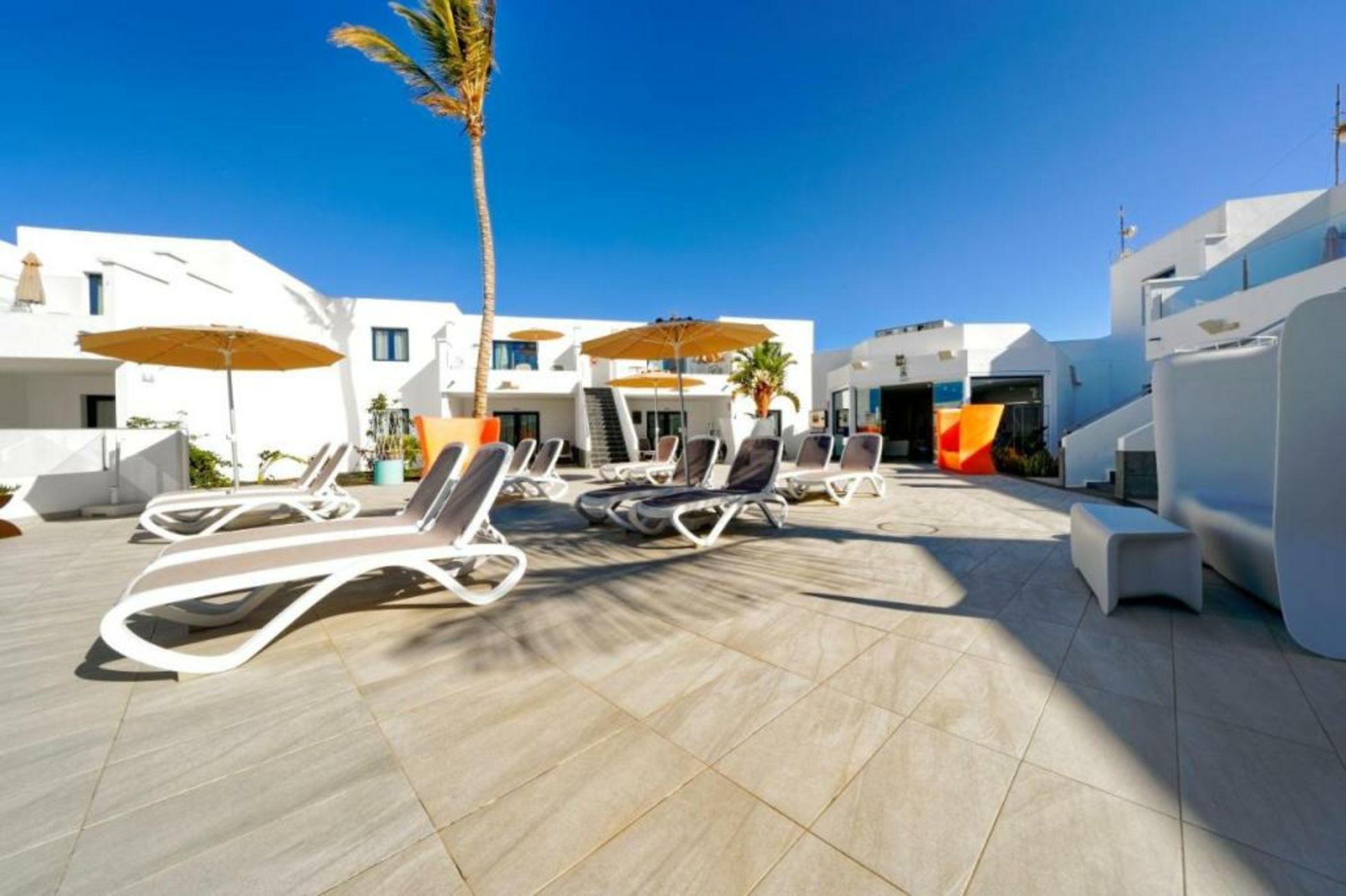 Aqua Suites