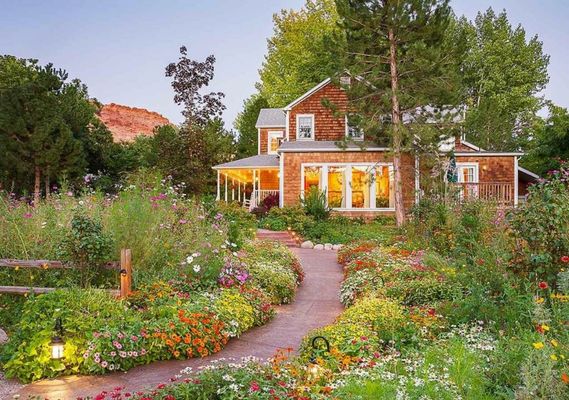 Sunflower Hill Inn