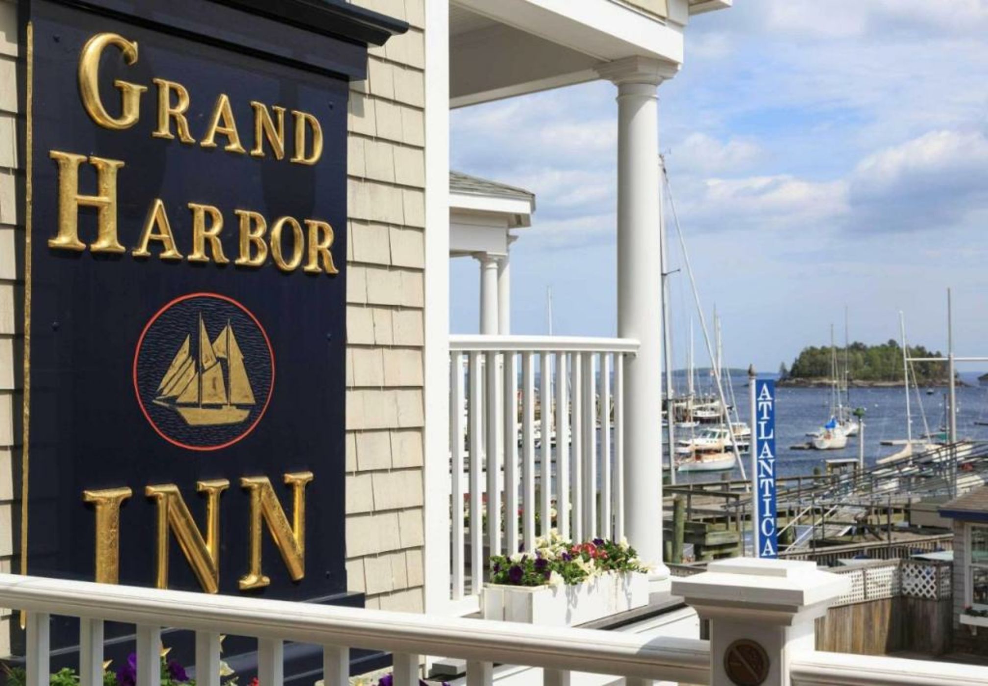 Grand Harbor Inn