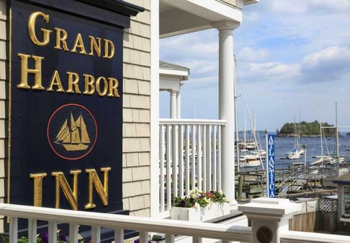 Grand Harbor Inn