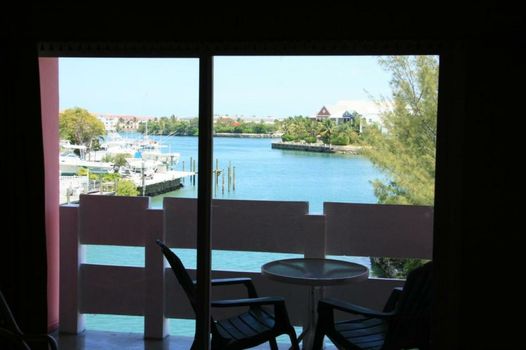 Bell Channel Inn Hotel