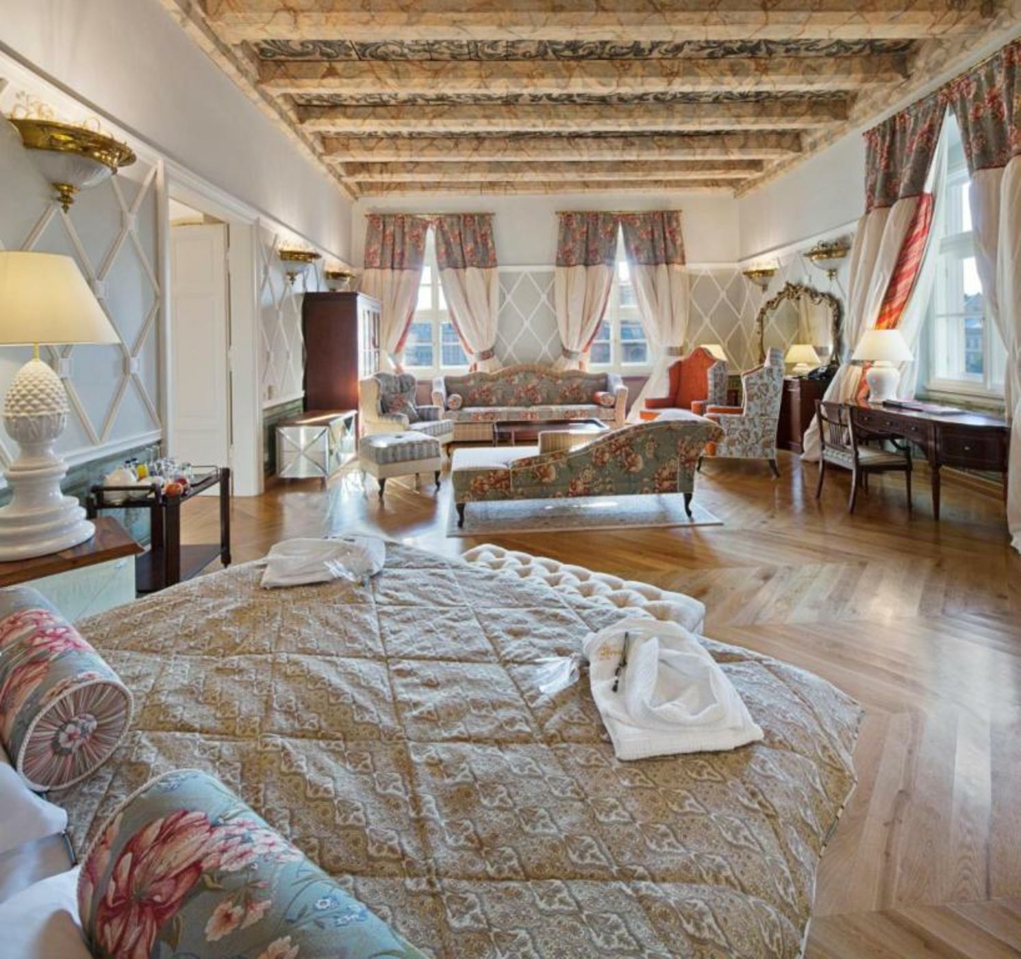 The Bonerowski Palace Boutique Hotel