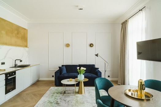 No.4 Residence