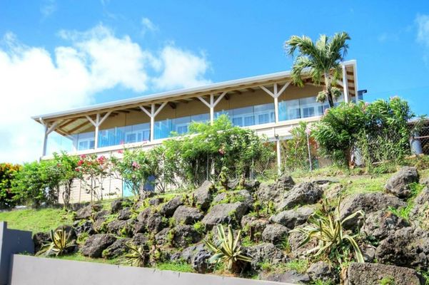 THE BAHI VILLA - Adults Only B&B