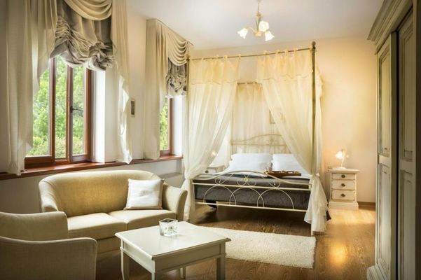 Palazzo Angelica Hilltop Luxury Villa with Pool, Spa & Views