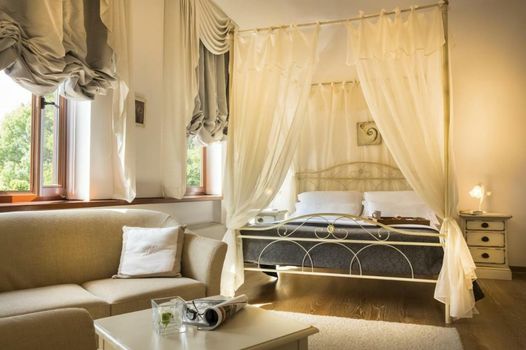 Palazzo Angelica Hilltop Luxury Villa with Pool, Spa & Views