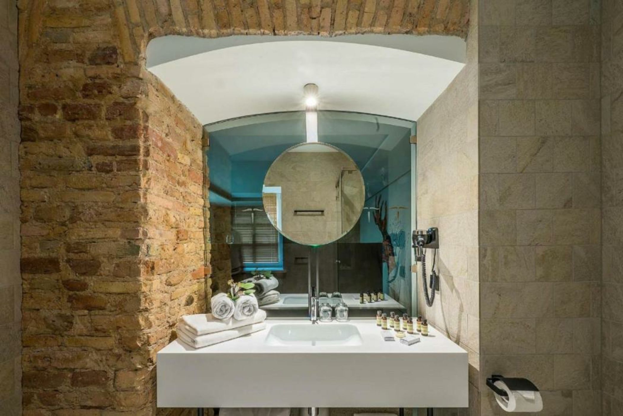 Artagonist Art Hotel