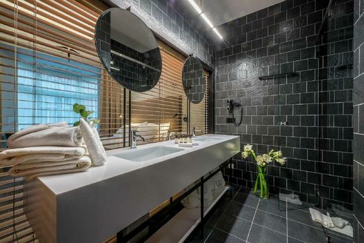 Artagonist Art Hotel