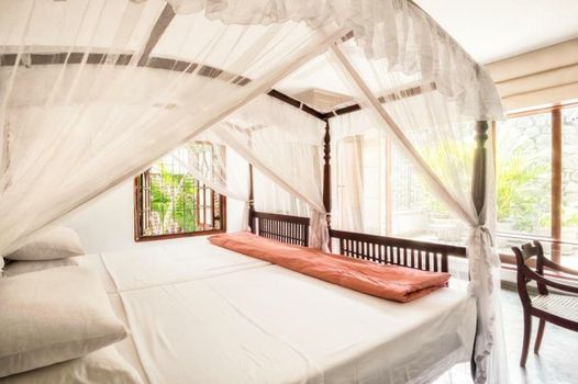 Mount Lodge Boutique Hotel
