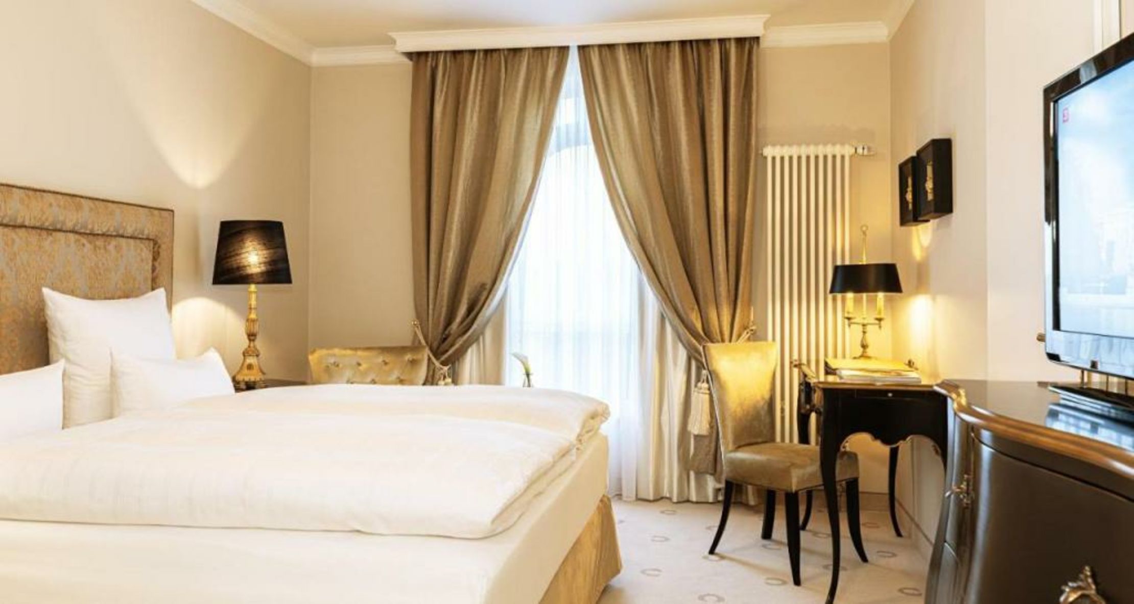 Victor's Residenz-Hotel Schloss Berg