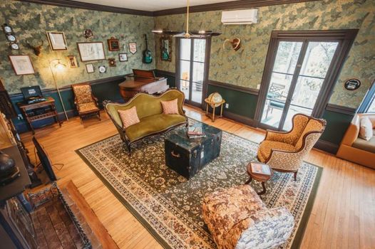 Hideaway Inn Lenox