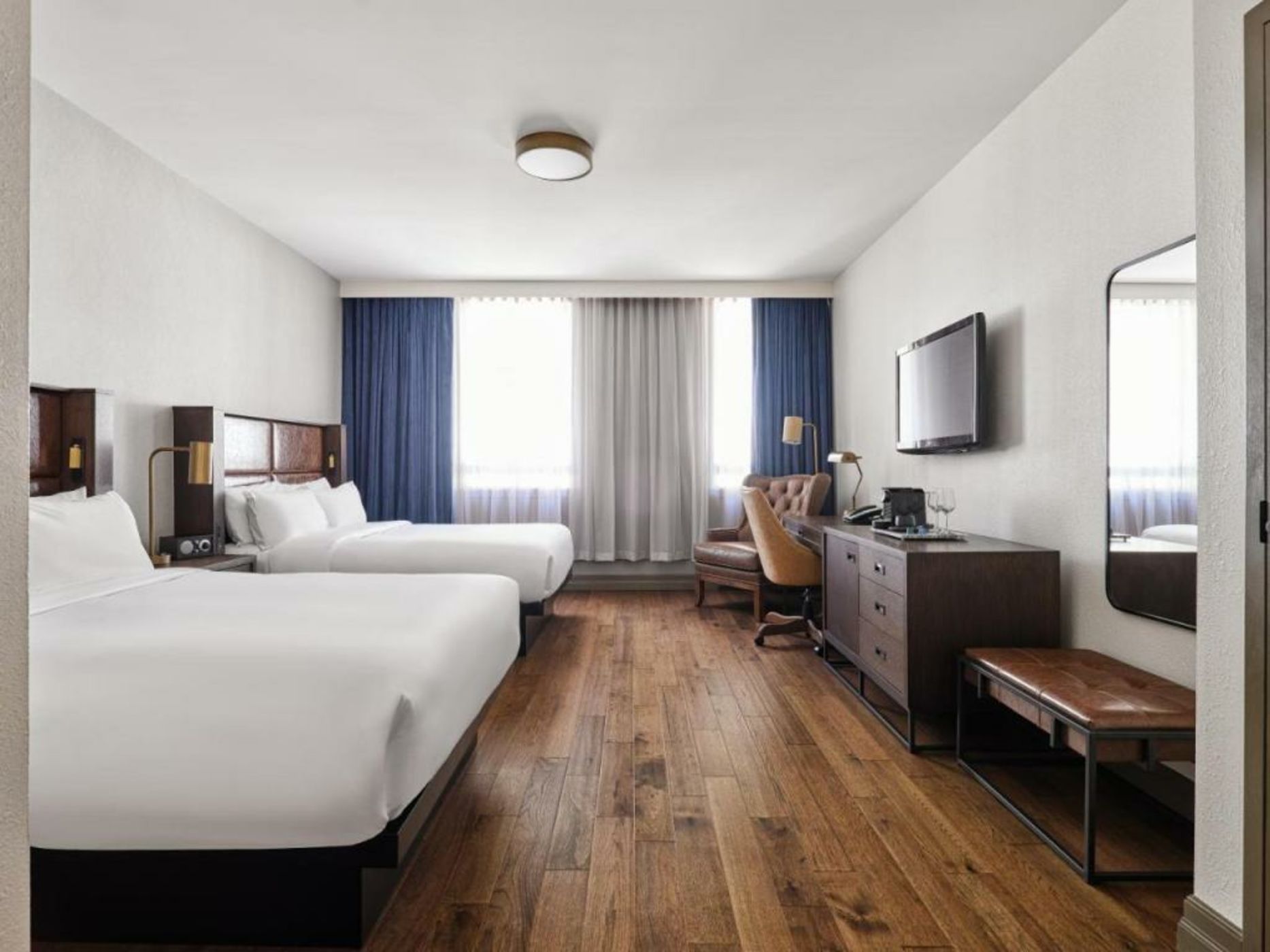 Metcalfe Hotel Ottawa by Gray Collection