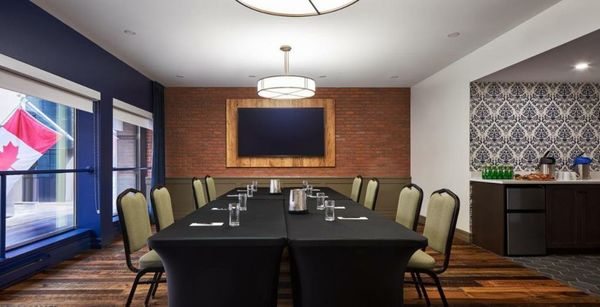 Metcalfe Hotel Ottawa by Gray Collection