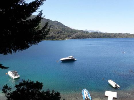 Dos Bahias Lake Resort