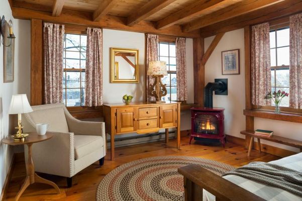 Seven Sea Street Inn