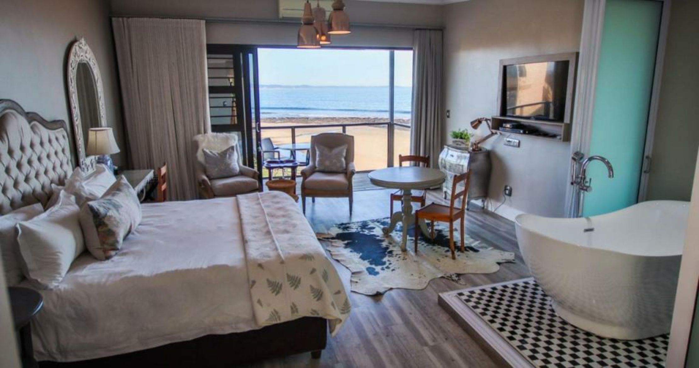 On the Beach Guesthouse Jeffreys Bay
