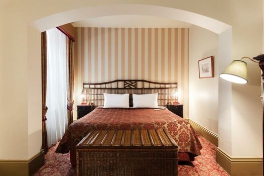 Hadley's Orient Hotel