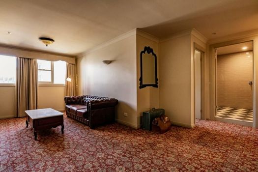Hadley's Orient Hotel