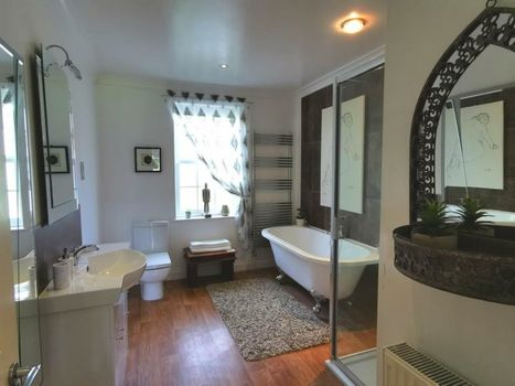 Glangwili Mansion - Luxury 5 star Bed & Breakfast