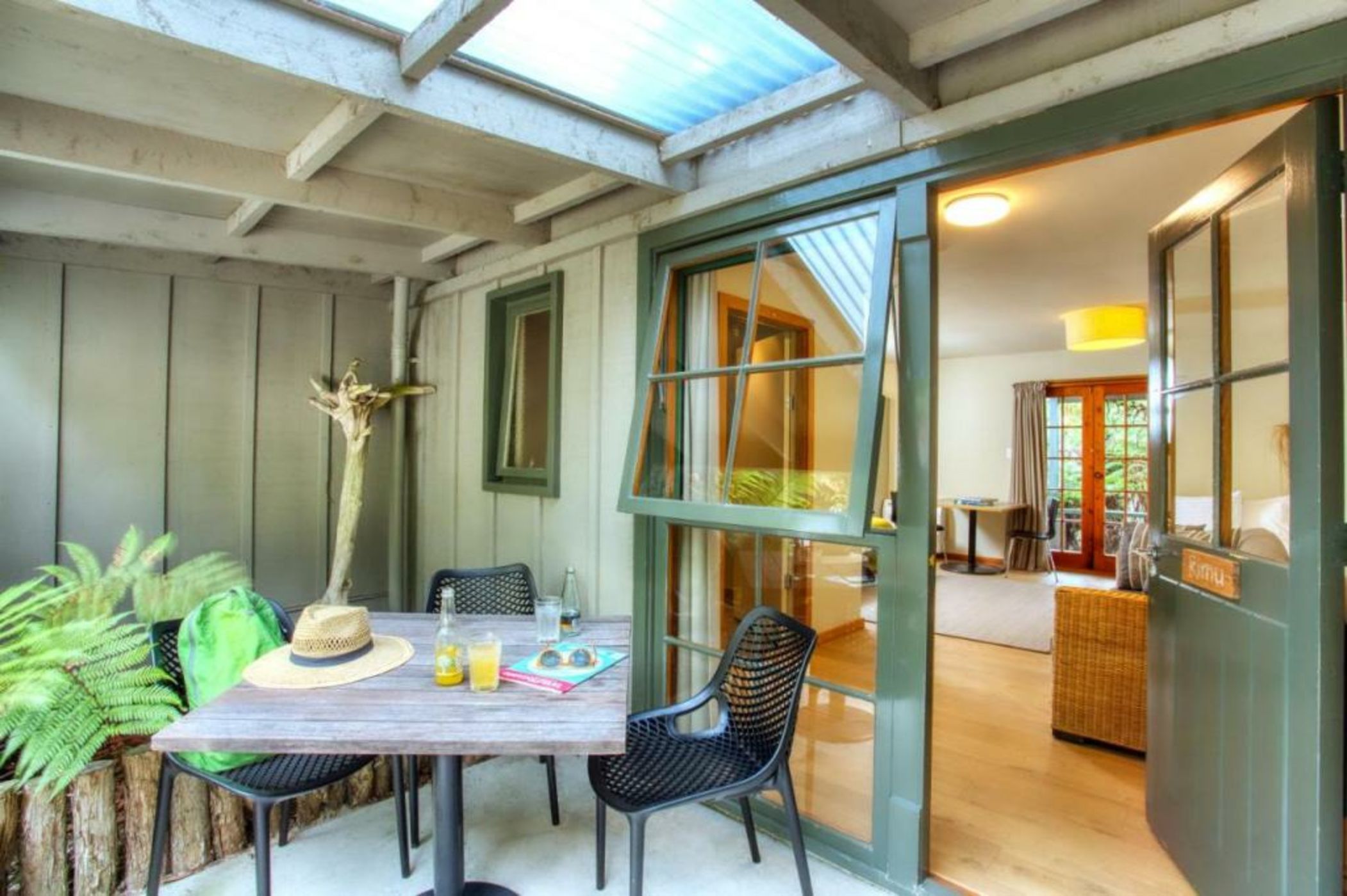 Awaroa Lodge