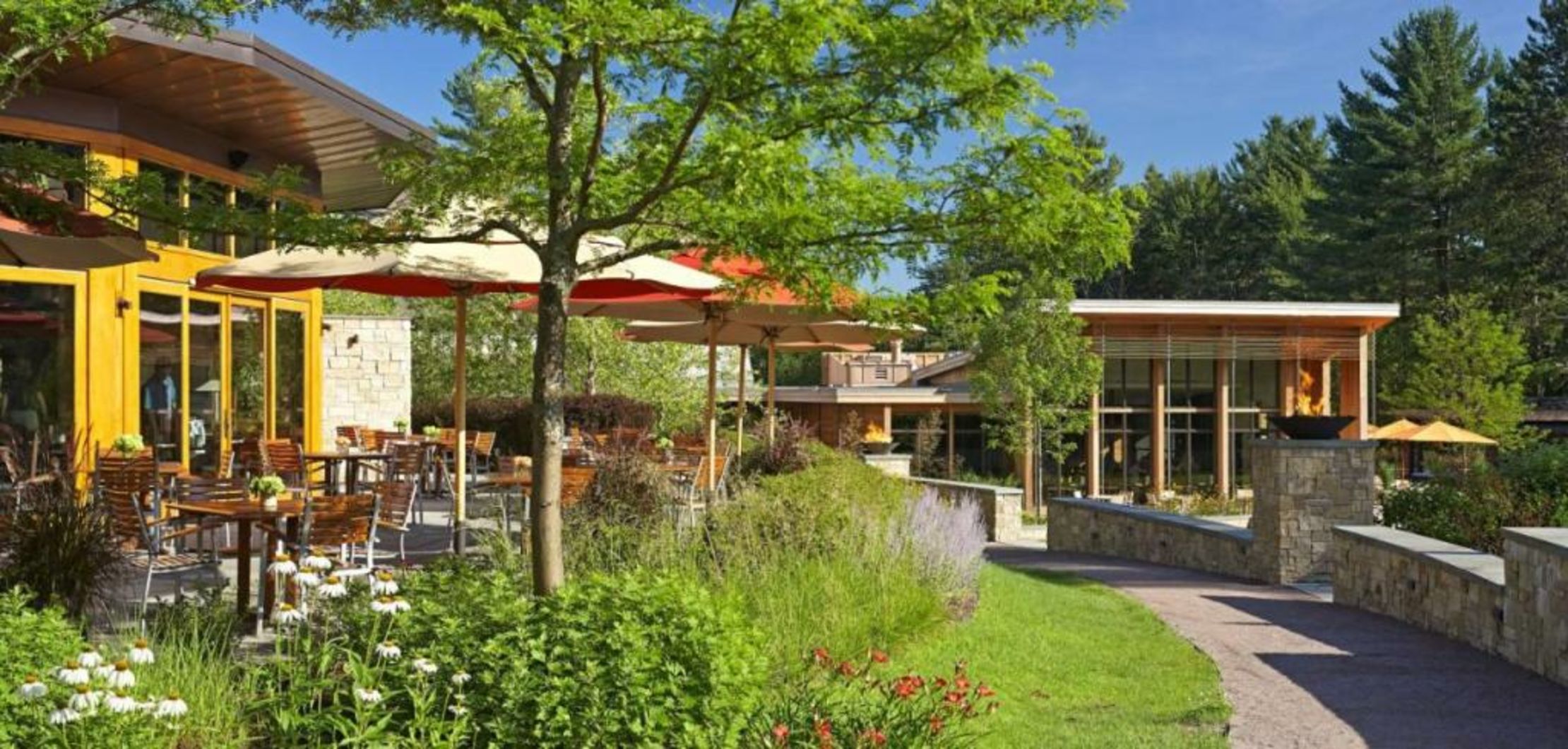 Topnotch Resort