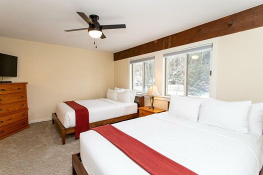 Topnotch Resort