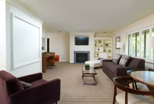 Topnotch Resort