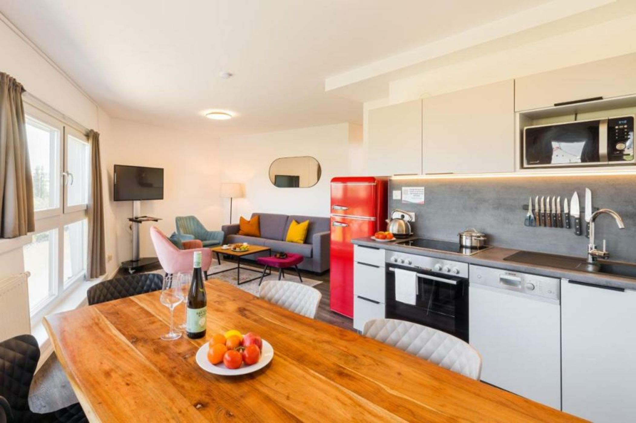 URBAN ISLAND I Riverside Apartments