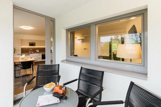 URBAN ISLAND I Riverside Apartments
