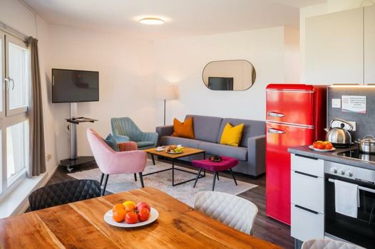 URBAN ISLAND I Riverside Apartments