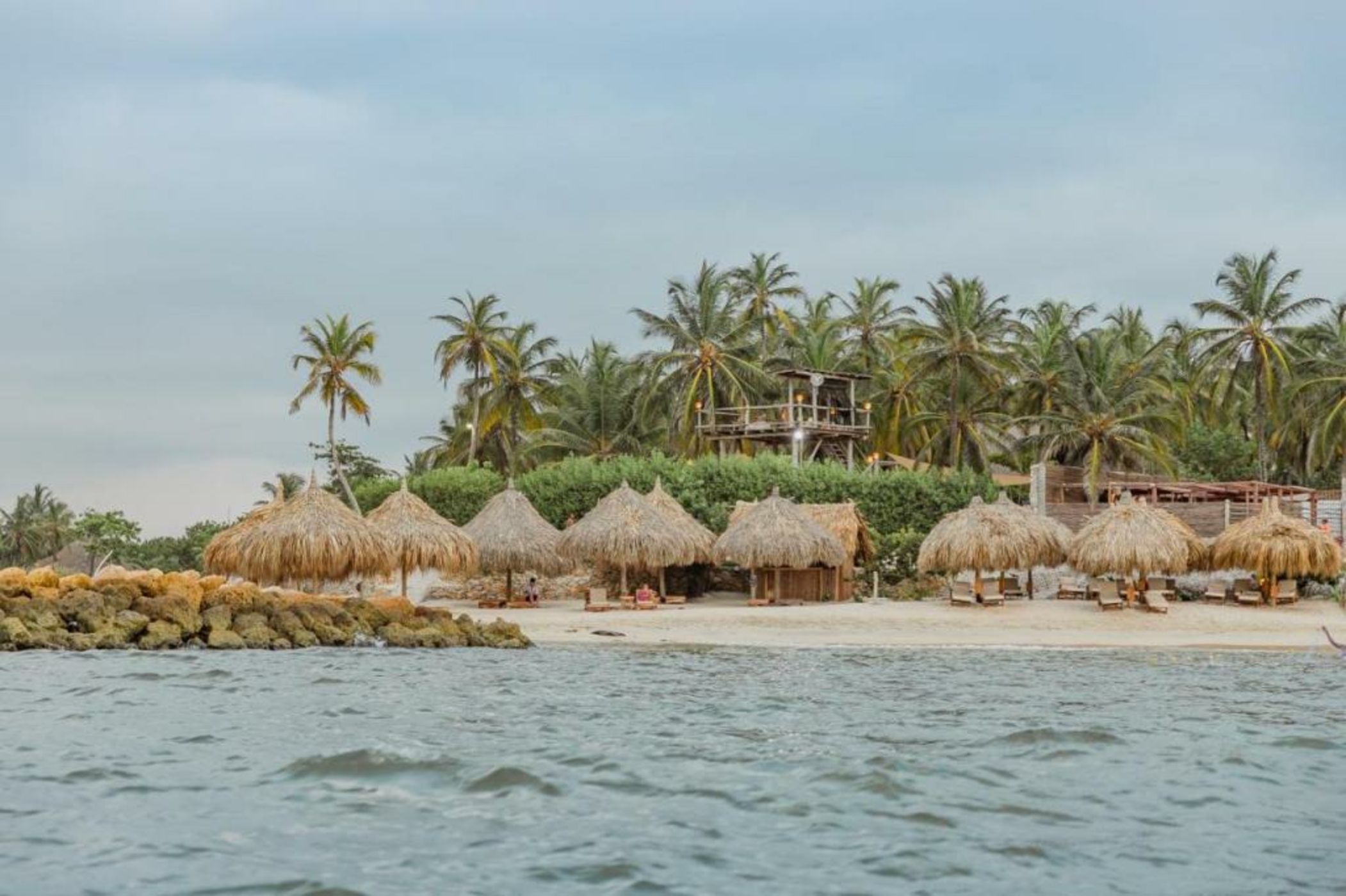Éteka Slow Beach Hotel