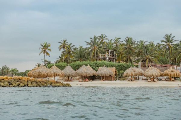 Éteka Slow Beach Hotel