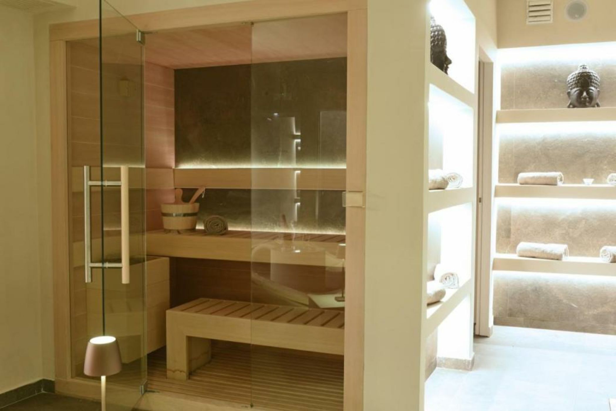SANTA CHIARA SUITE HOTEL & SPA - Lecce