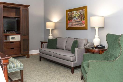 East Bay Inn, Historic Inns of Savannah Collection