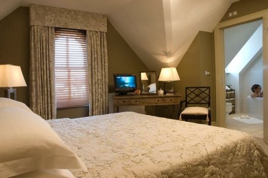 The Seaview Hotel And Restaurant