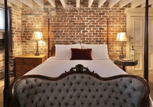 Foley House Inn