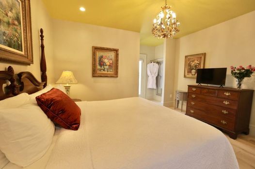Foley House Inn
