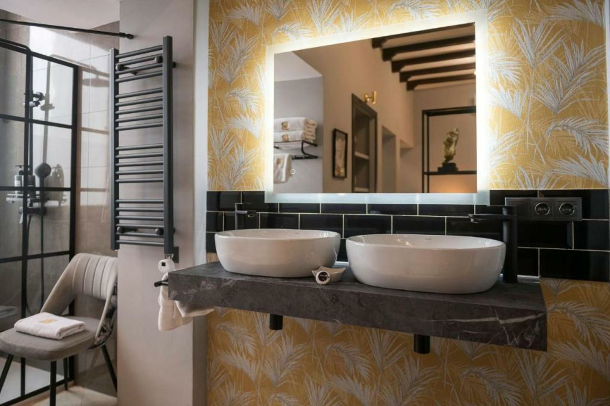 Boutique Suites