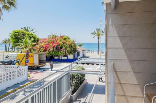 H Boutique la Caleta bay