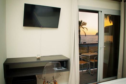 H Boutique la Caleta bay
