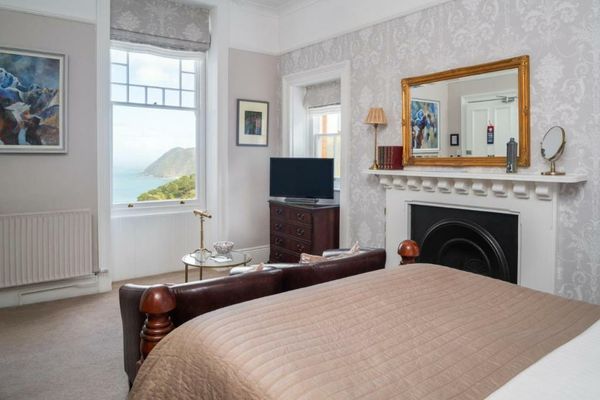 Highcliffe House