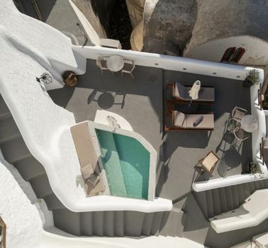 Athina Luxury Suites