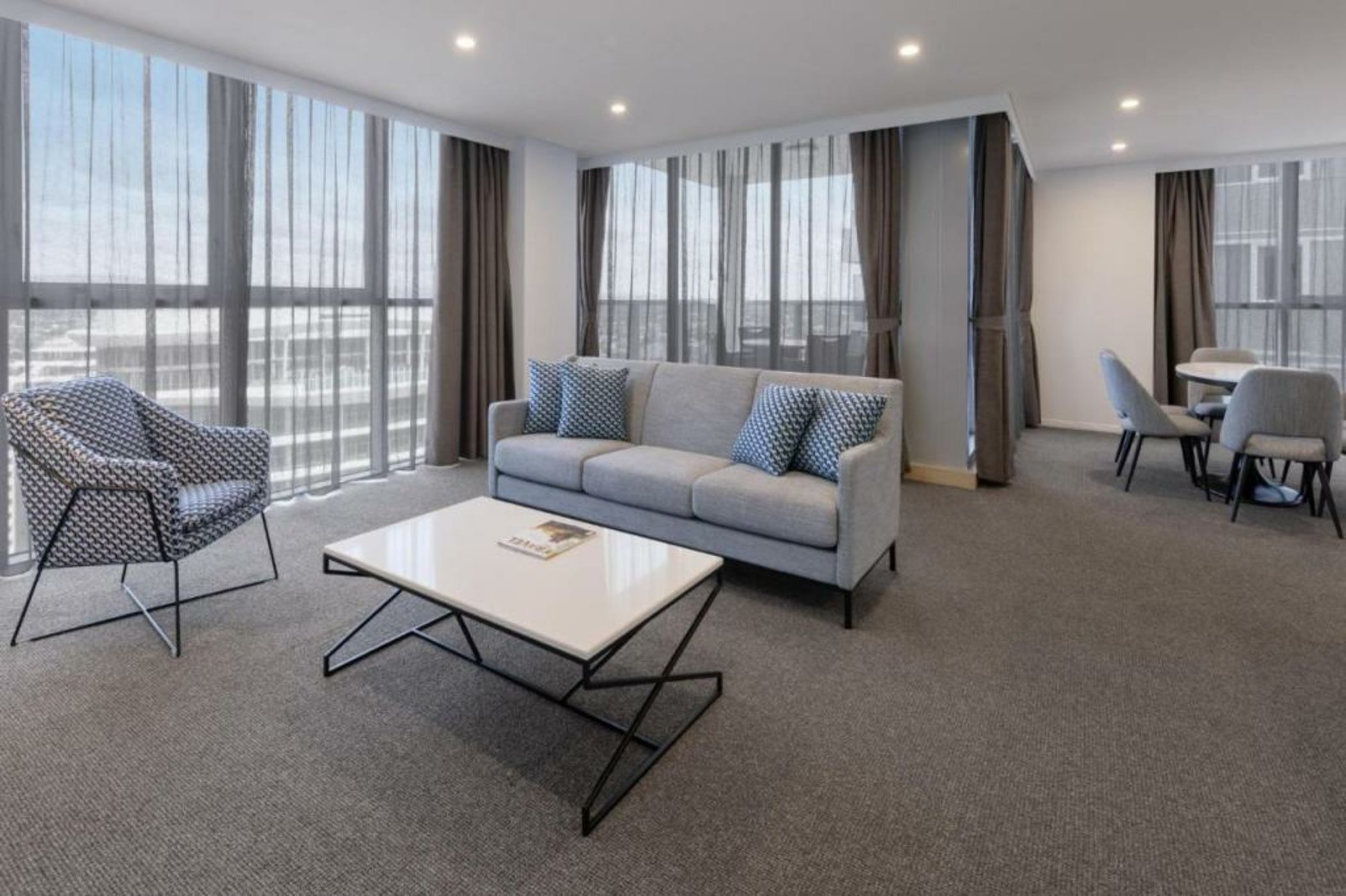 Meriton Suites Broadbeach