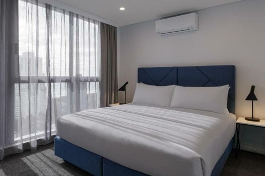 Meriton Suites Broadbeach